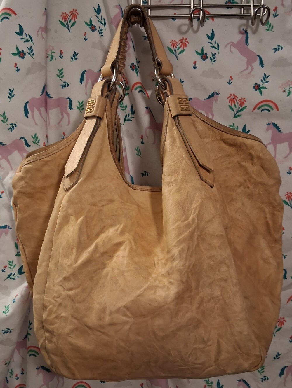 Y2K Givenchy Bettina Tan Tumbled Lambskin XL Hobo Boho Casual Neutral Purse Bag